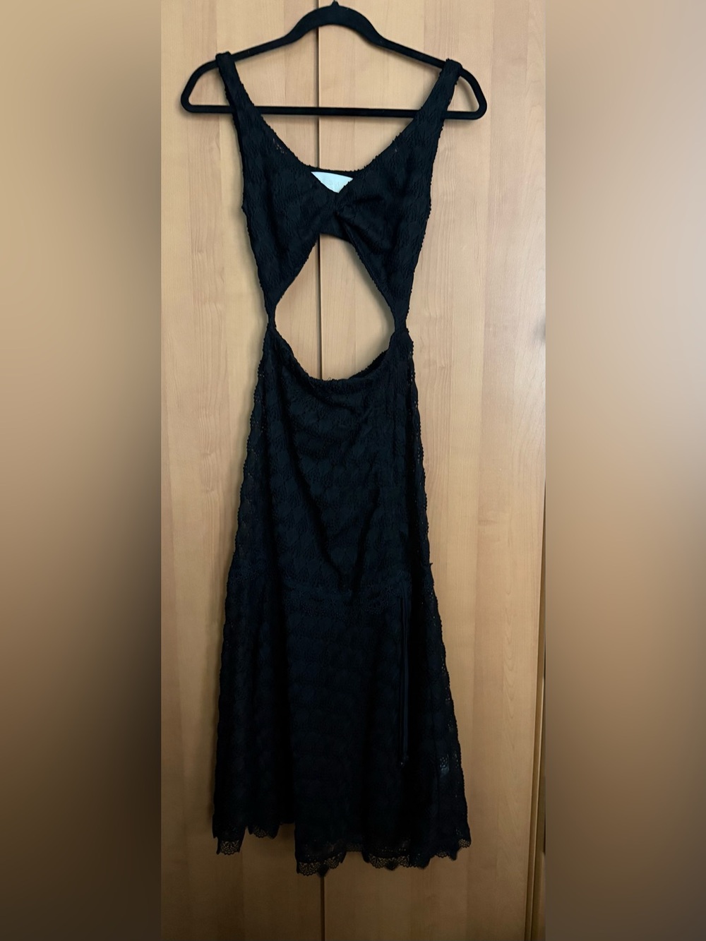 Backless Black Lace Evening Dress - Classic Elegant Style